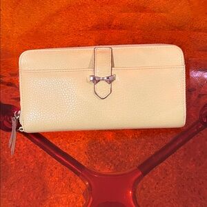Ann Klein Cream Women's Zip Wallet with Bow Accent